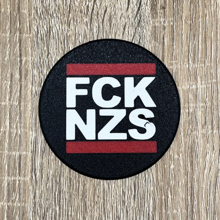 Sous verre FCK NZS